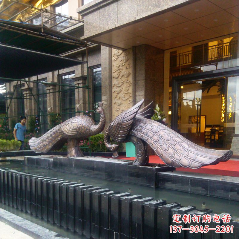 青岛精美孔雀铜雕