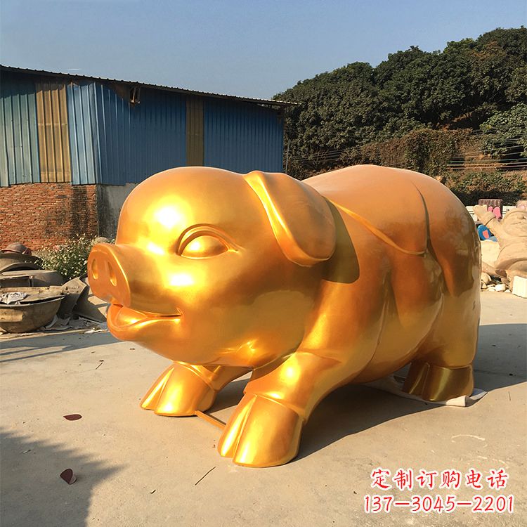 青岛玻璃钢大型漆金猪仔雕塑-大型商场美陈动物雕塑