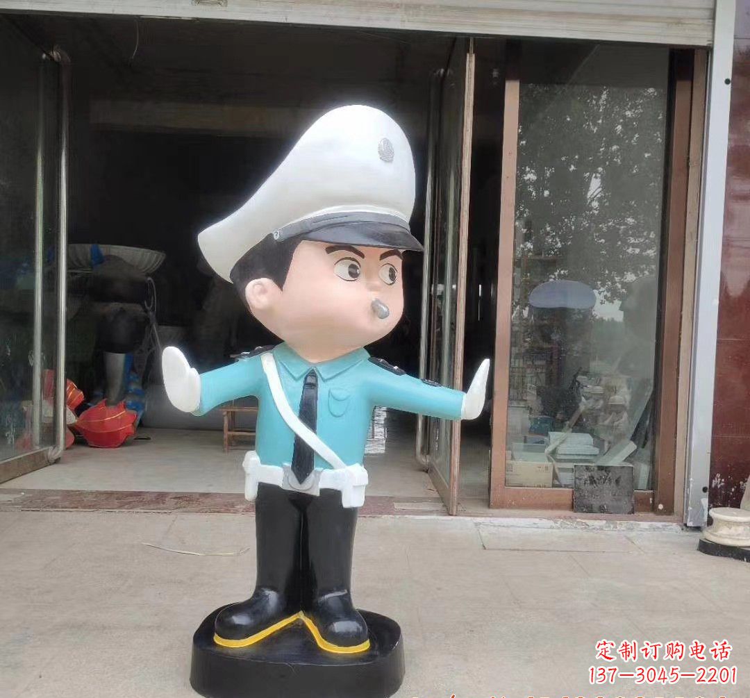 青岛玻璃钢卡通警察雕塑 (2)