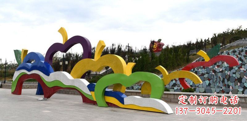青岛不锈钢彩色抽象苹果雕塑