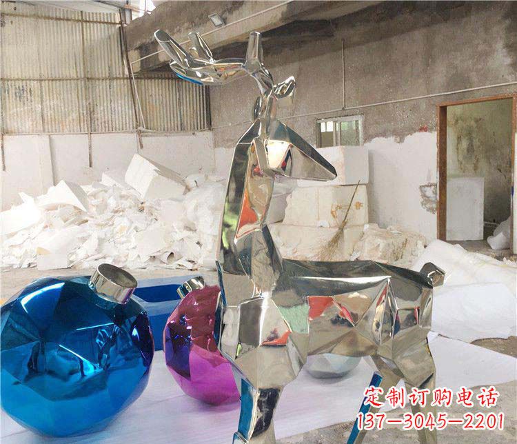 青岛不锈钢抽象几何梅花鹿雕塑