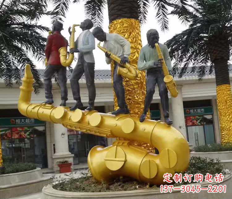 青岛不锈钢吹萨克斯人物雕塑