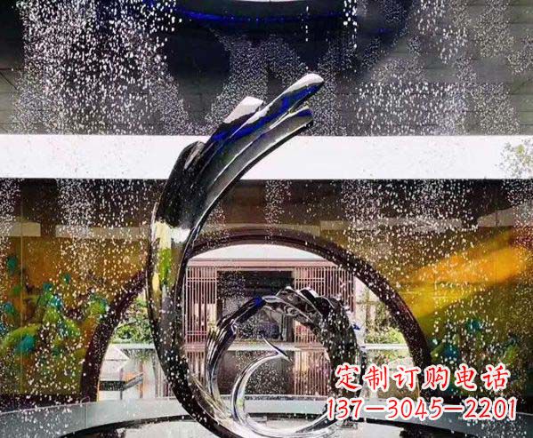 青岛凤凰雕塑优雅的不锈钢艺术