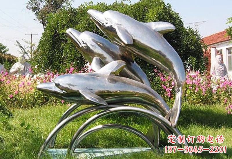 青岛不锈钢海豚雕塑——点亮公园的精灵