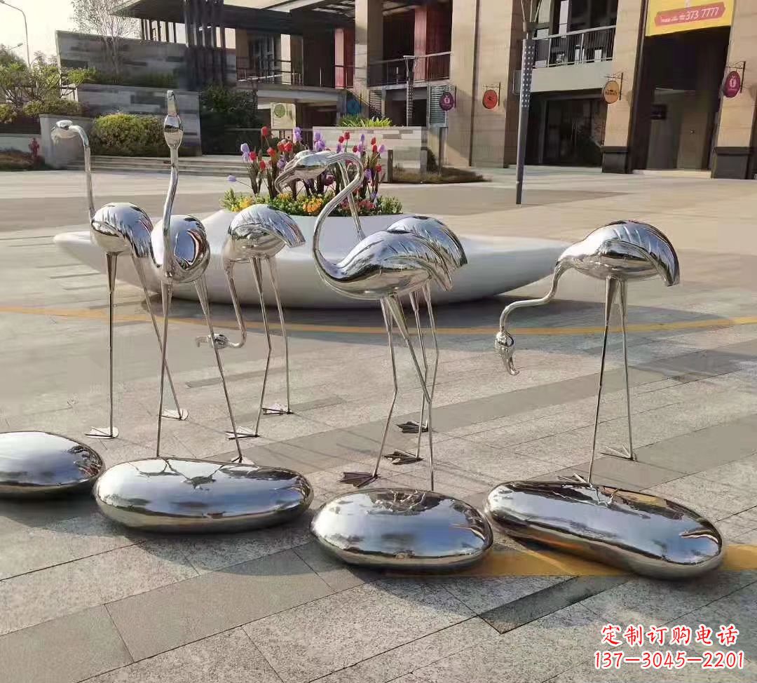 青岛鹅卵石雕塑不锈钢公园的美丽礼物