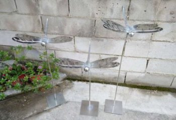 青岛动物雕塑不锈钢蜻蜓的精美镜面