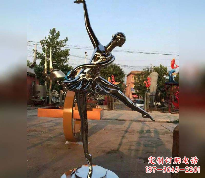 青岛精美不锈钢美女雕塑