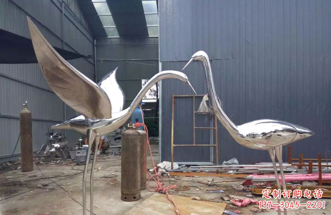 青岛不锈钢仙鹤动物雕塑