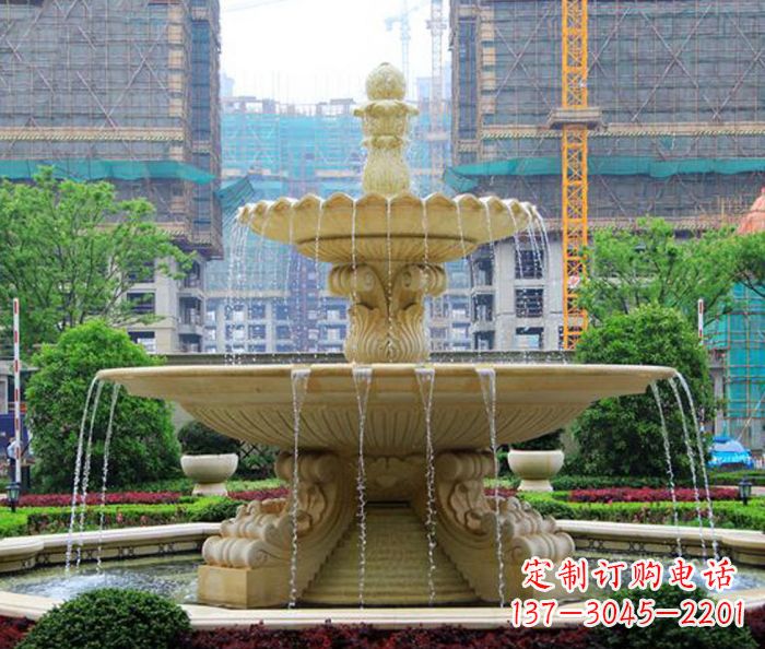青岛其艺术风格特征及文化内涵。