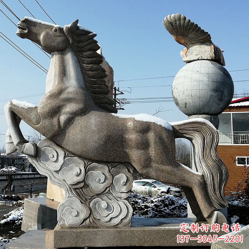 青岛大理石马踏祥云雕塑