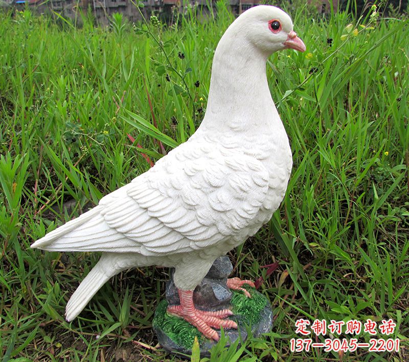 青岛锻铜鸽子浮雕,精致细腻的雕塑体现