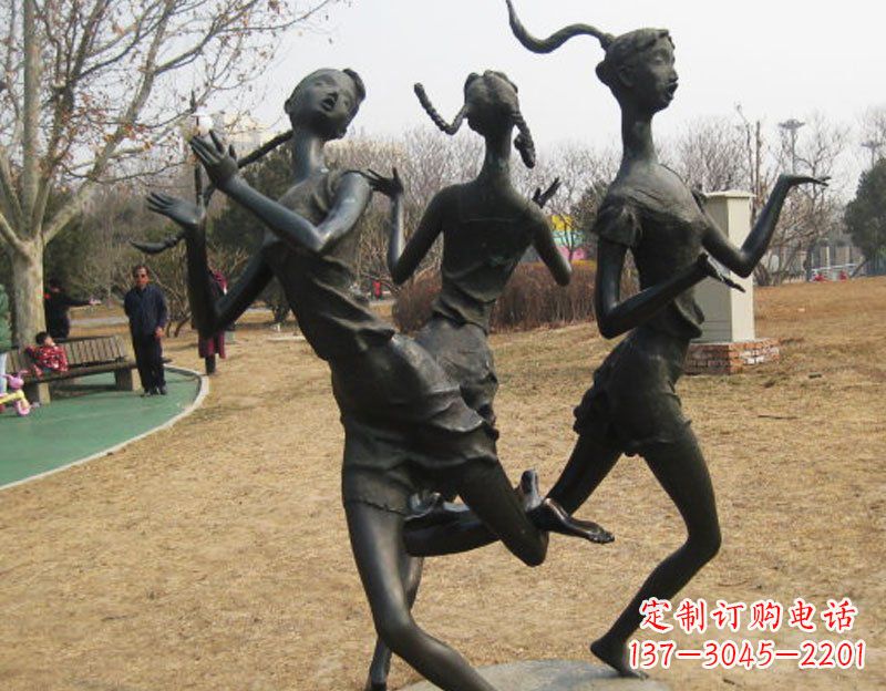 青岛令人称羡的花篮雕塑