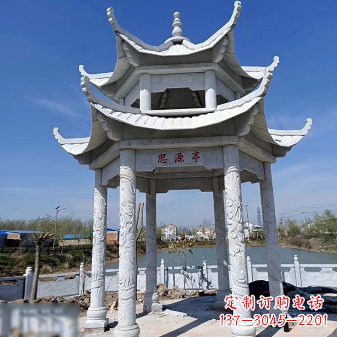 青岛公园大理石凉亭