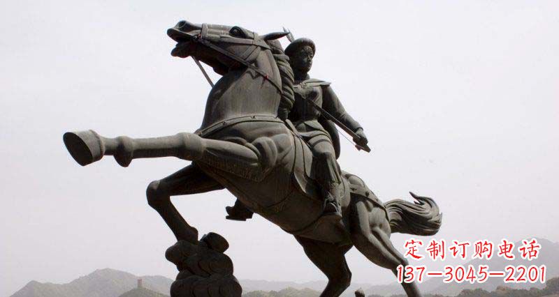 青岛西方风格骑马雕塑