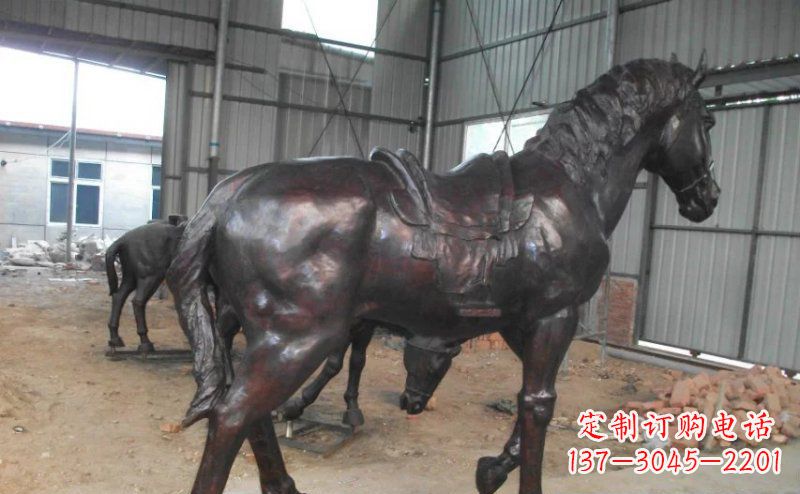 青岛公园铜马动物铜雕