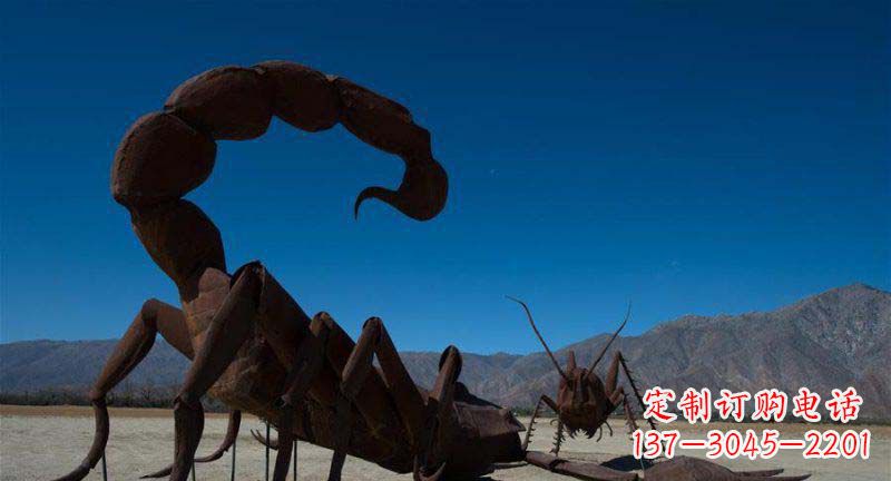 青岛公园蝎子动物铜雕