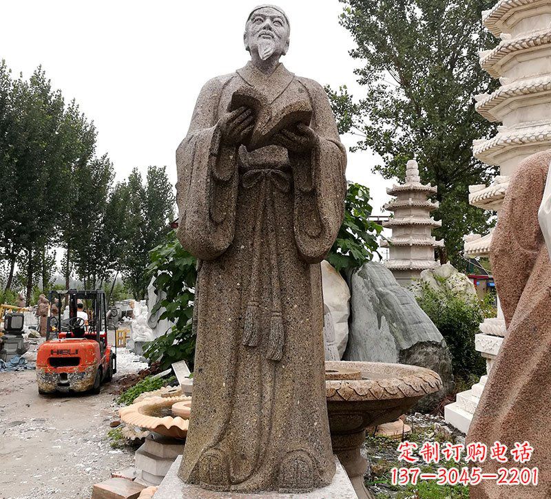 青岛古代名医李时珍石雕