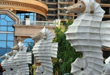 青岛艺术级小区喷水马雕塑