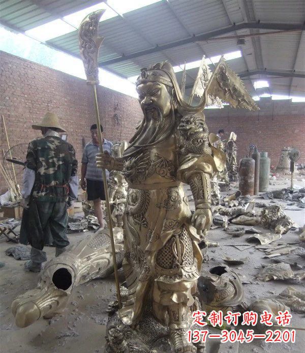 青岛关公铜雕：传承中国传统文化