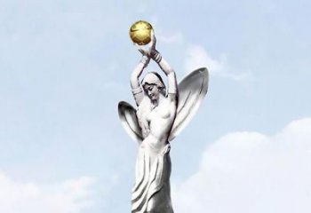 青岛精美的不锈钢女人双手捧球雕塑
