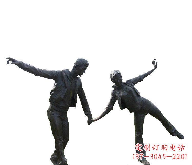 青岛铜恋人雕塑,完美呈现浪漫爱情