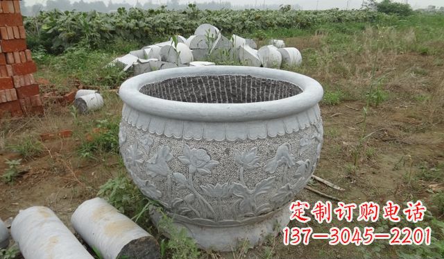 青岛荷花花盆公园景观石雕，千般美妙一览无余