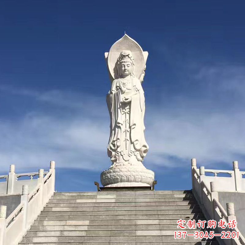 青岛专业定制三面观音石雕景观雕塑