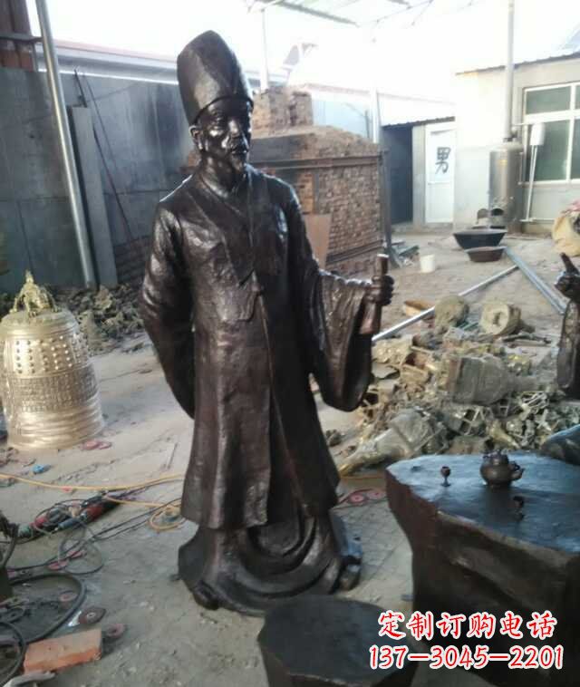 青岛精美雕塑，展现古代名医李时珍的传奇