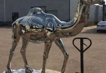 青岛镜面不锈钢骆驼雕塑生动又独特