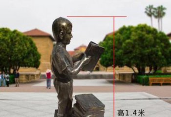 青岛铜雕少年，看书的小男孩雕塑