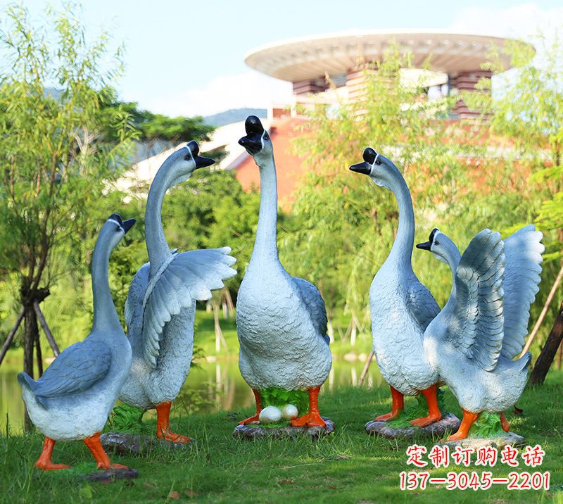 青岛树脂工艺品玻璃钢雕塑商场美陈户外园林景观装饰品仿真动物鹅摆件