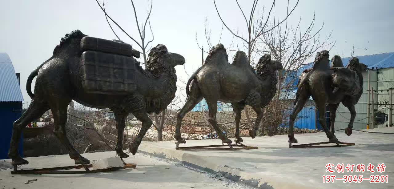 青岛丝绸之路铜骆驼雕塑