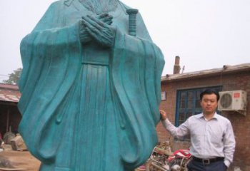 青岛来自中国历史的经典孔子雕塑