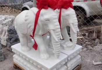 青岛元宝驾驭的大象雕塑艺术