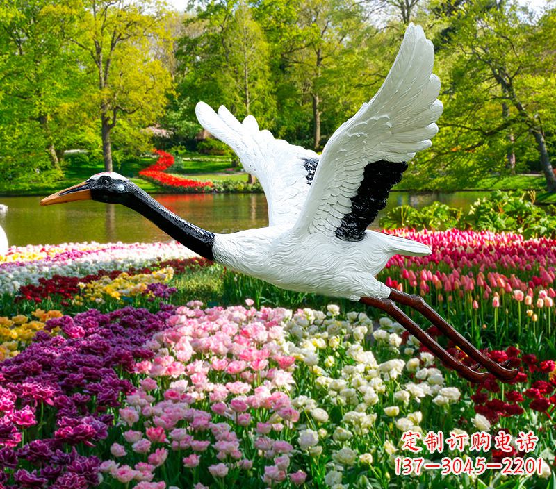 青岛仙鹤雕塑灯