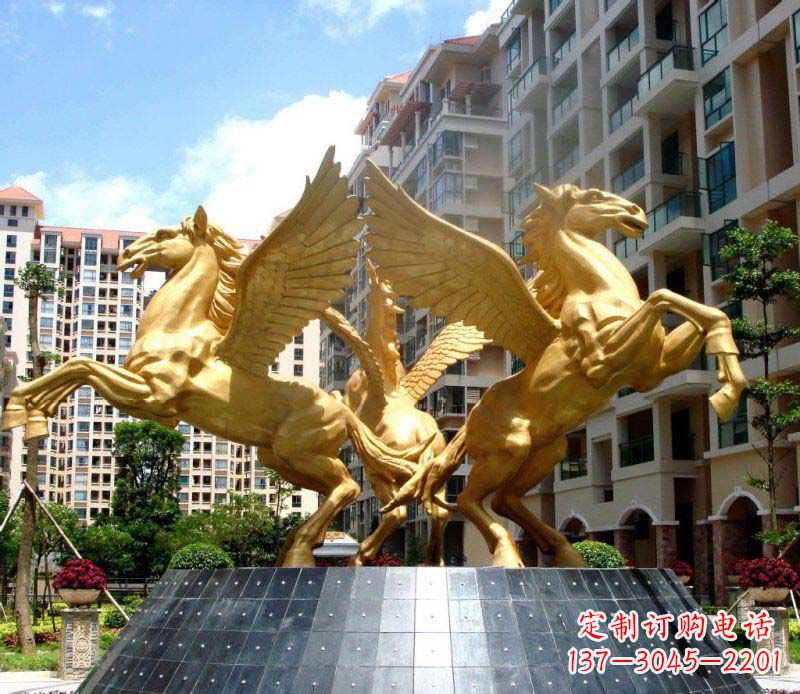 青岛小区飞马三匹马景观铜雕