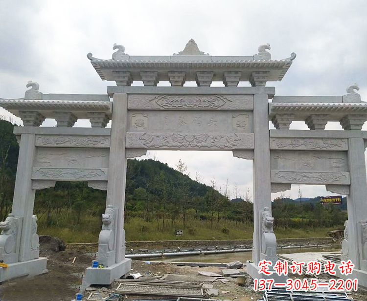 青岛忠义石牌坊