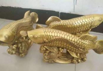 青岛招财金龙鱼雕塑 