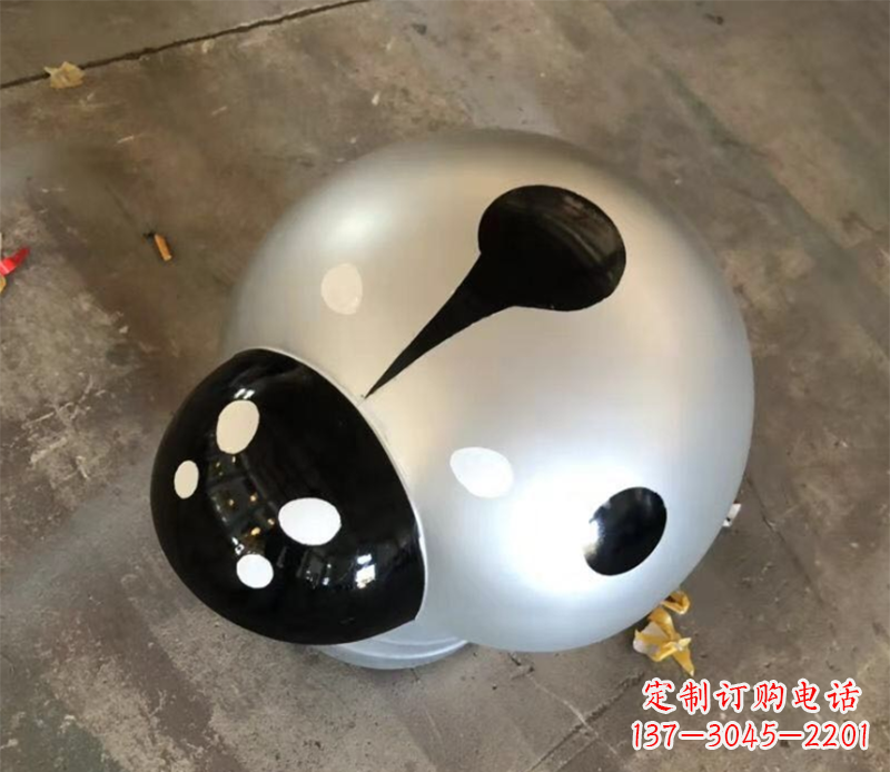 青岛瓢虫雕塑不锈钢